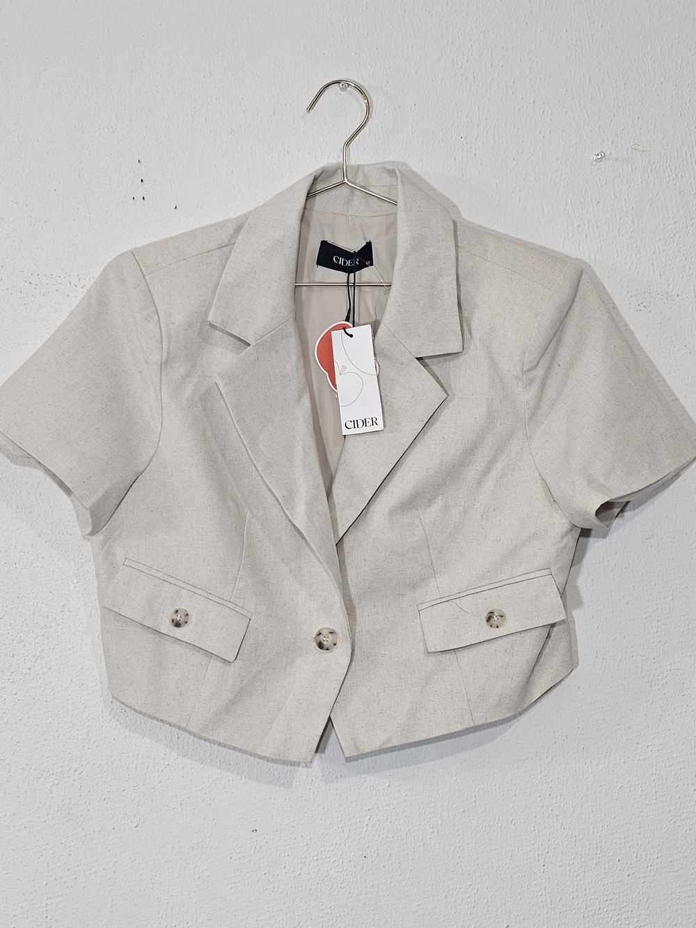 Cider Cropped Blazer Womens Sz M Jacket Short Sleeve Beige Cream‎ Quiet Luxury